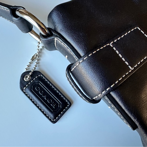 Vintage Coach Leather Shoulder Bag - Picture 2 of 13